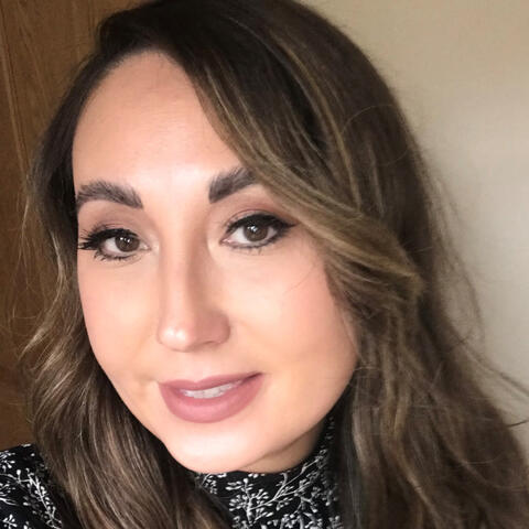 Amelia Epton, founder of AE Consultancy, passionate about empowering charities to grow and thrive. Amelia Epton, Founder of AE Consultancy, smiling and ready to help charities succeed with strategic consultancy and grant writing services.